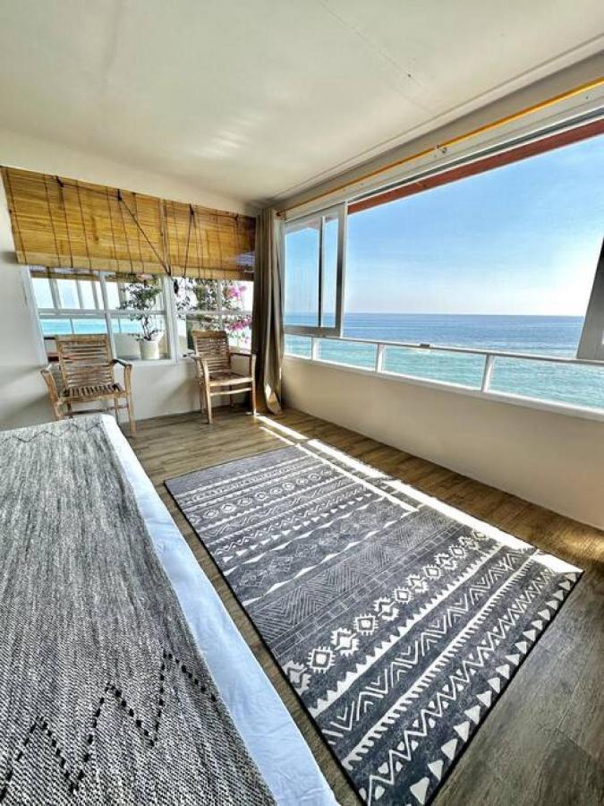 Beach Front Villa , All Mare 2 Uluwatu  Exterior photo